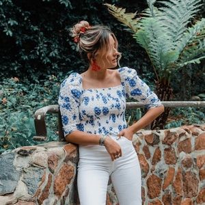 Puff sleeve ruched top